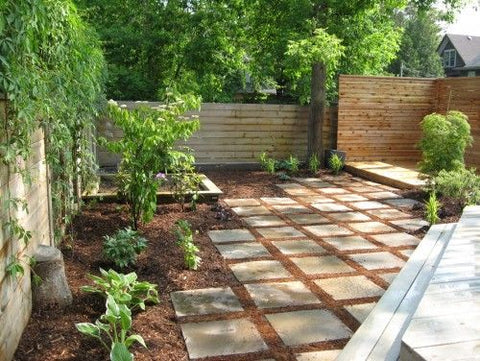 Rubber Mulch - Creative Backyard Design Using Mulch